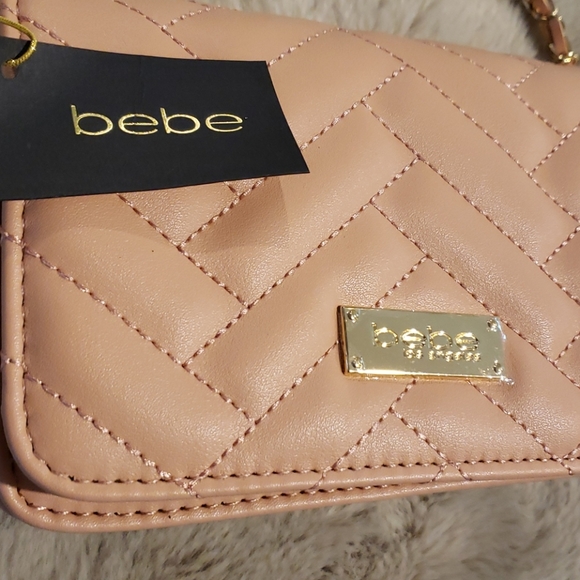 NWT - Bebe Chevron Quilted Rose CrossBody Purse - Picture 4 of 7